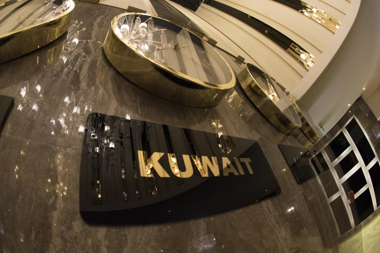Готель Lumiere Des Etoile Kuwait City Екстер'єр фото